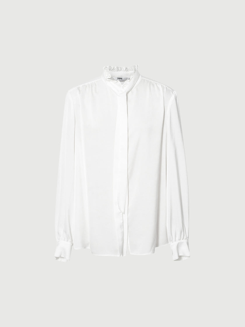 Pure white shirt with pleated collar, long sleeves