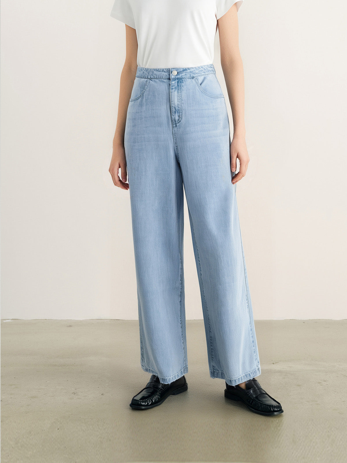 Light jeans