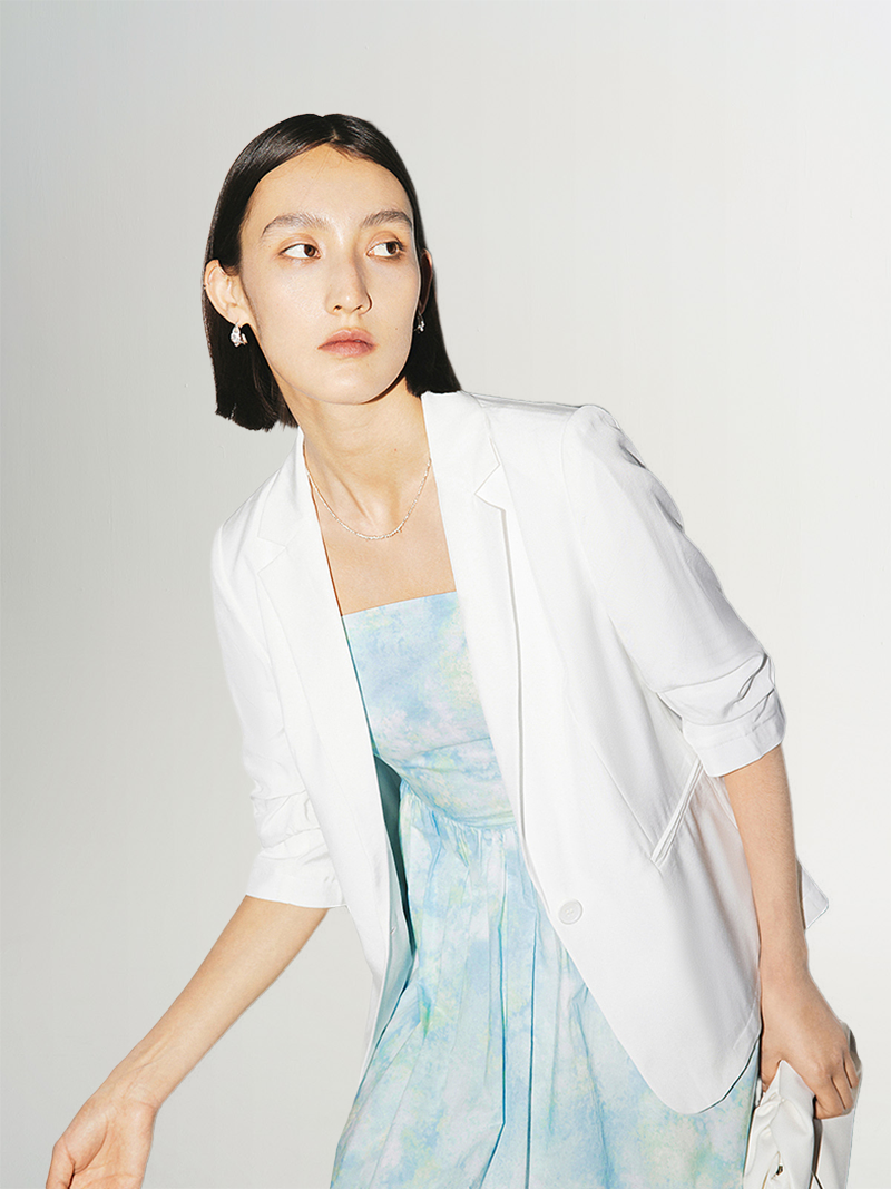 White blazer 3/4 sleeves