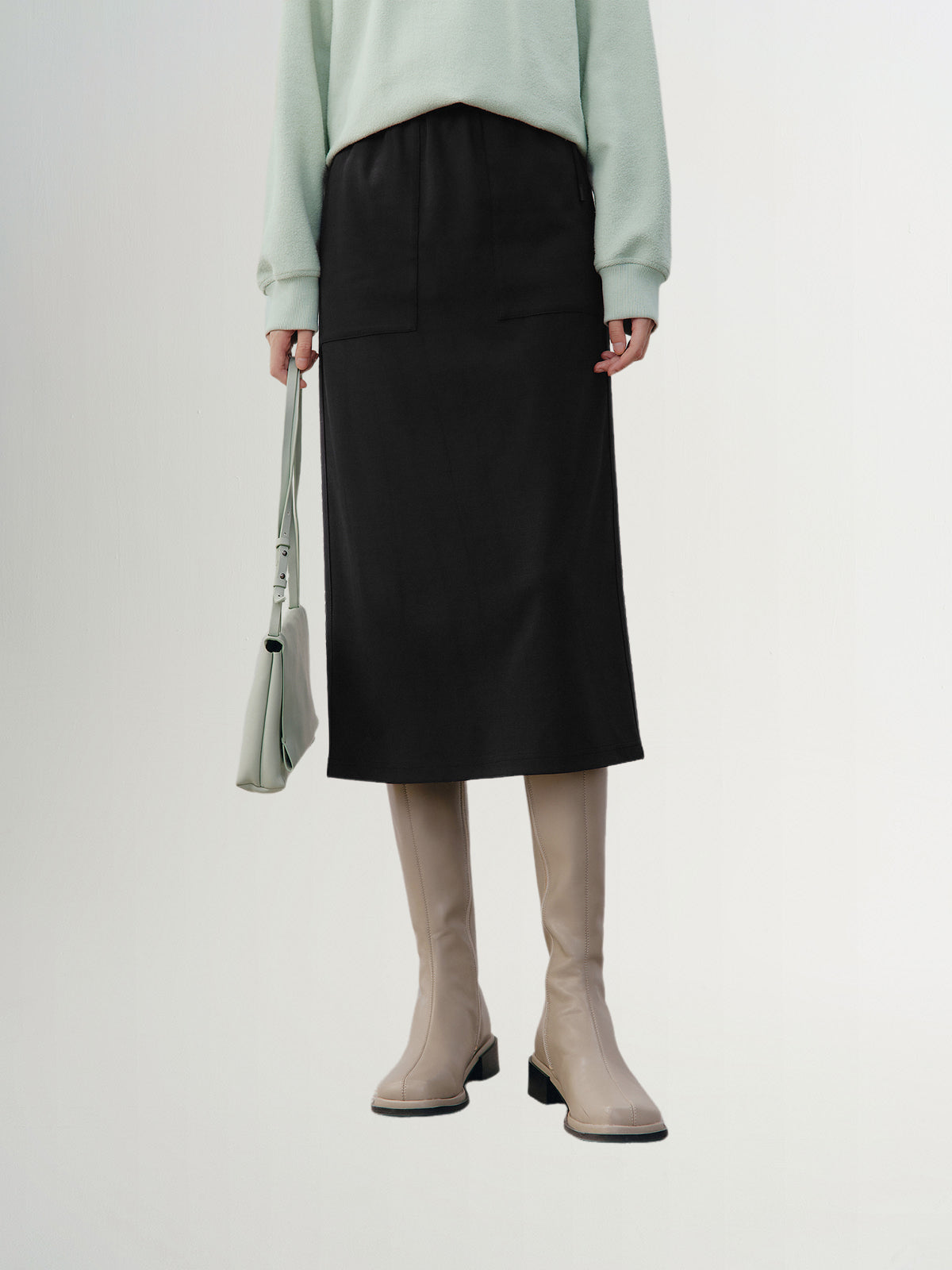 Gray knitted skirt