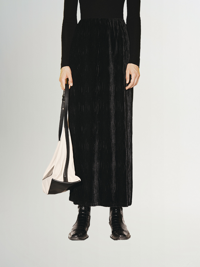 Black straight skirt