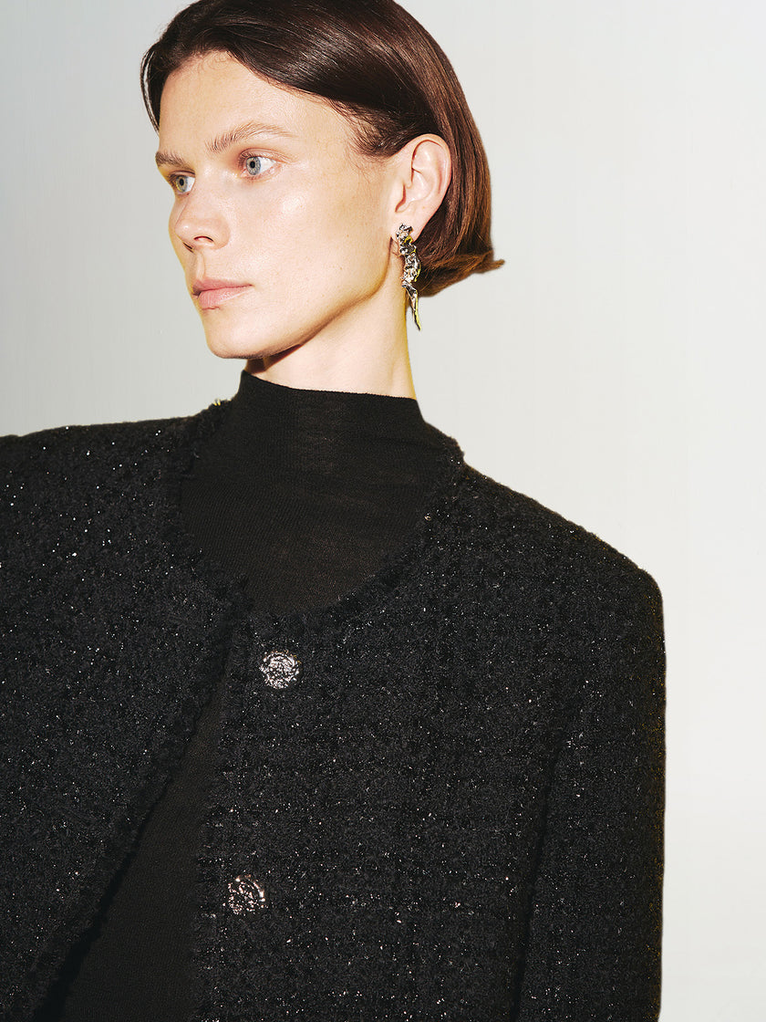 Black tweed jacket with round collar and button closure