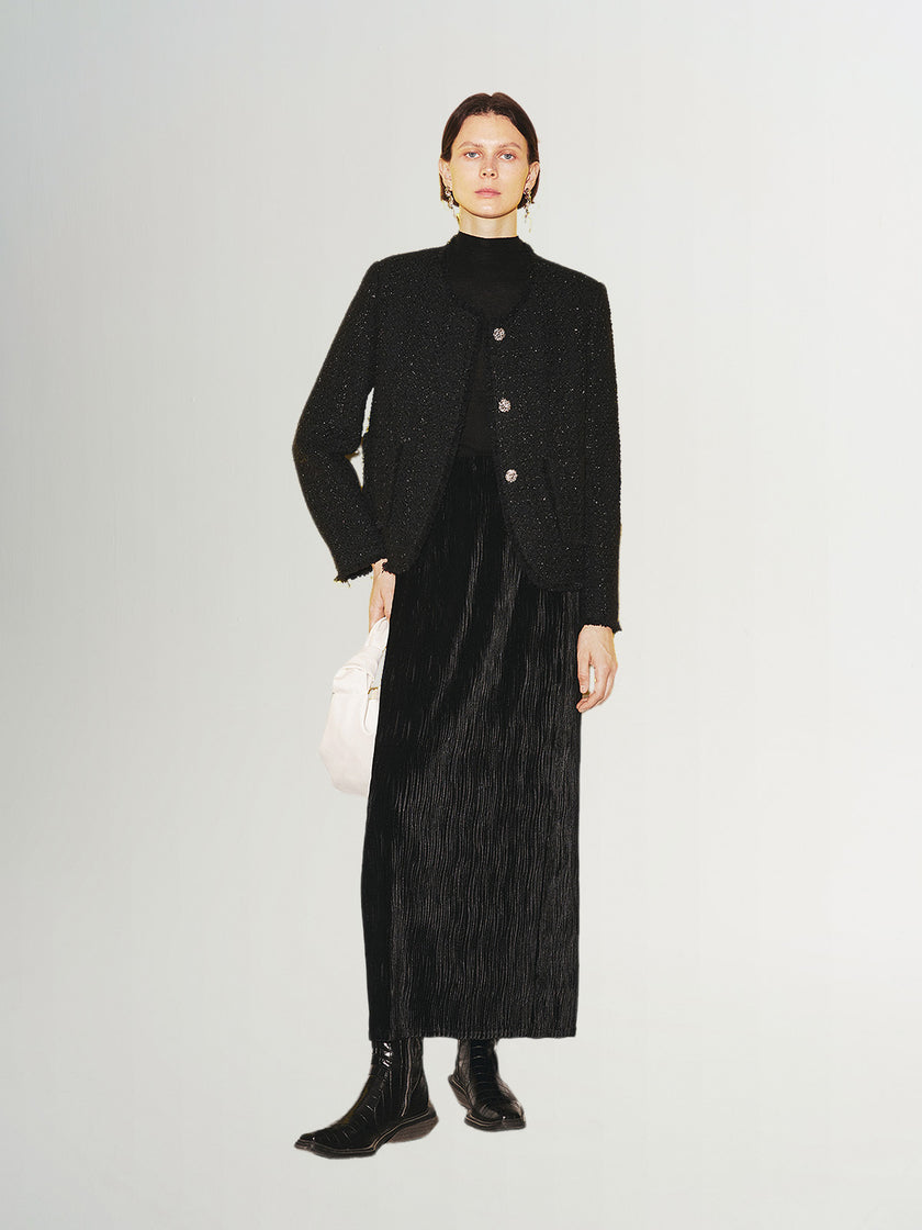 Black tweed jacket with round collar and button closure