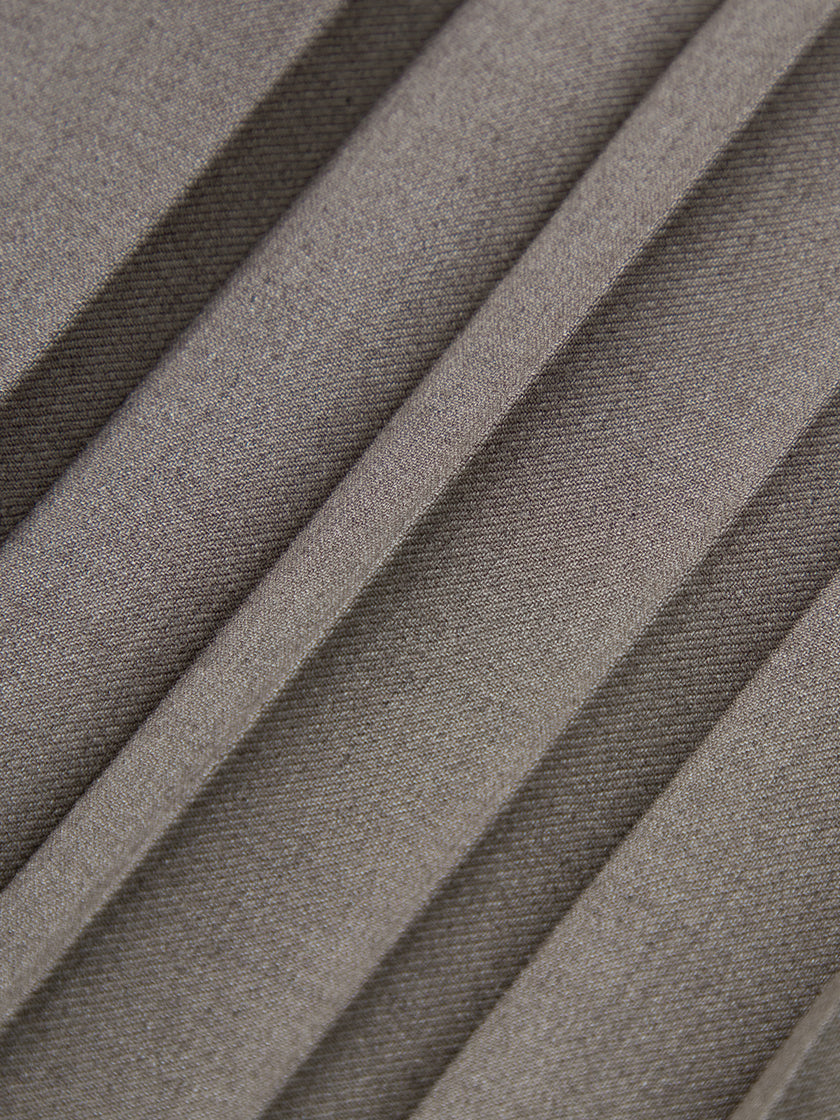 Long pleated skirt in gray wool