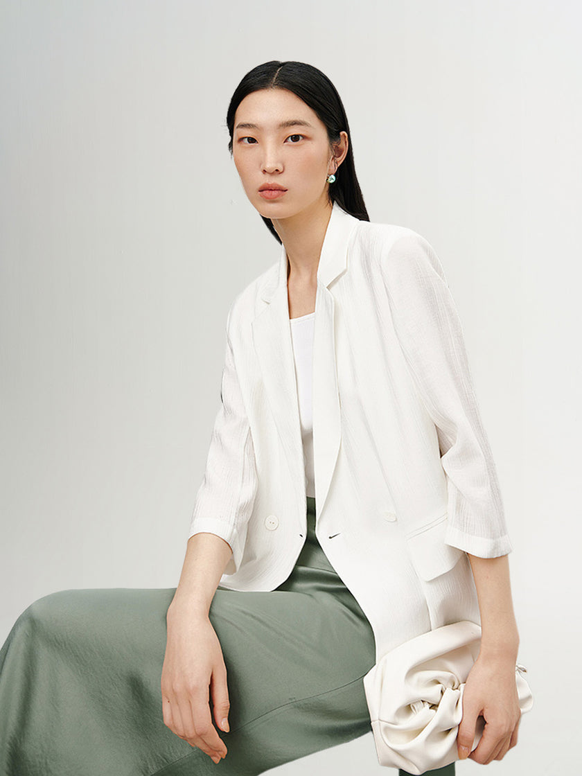 White blazer with special texture, notched lapel collar, double breasted