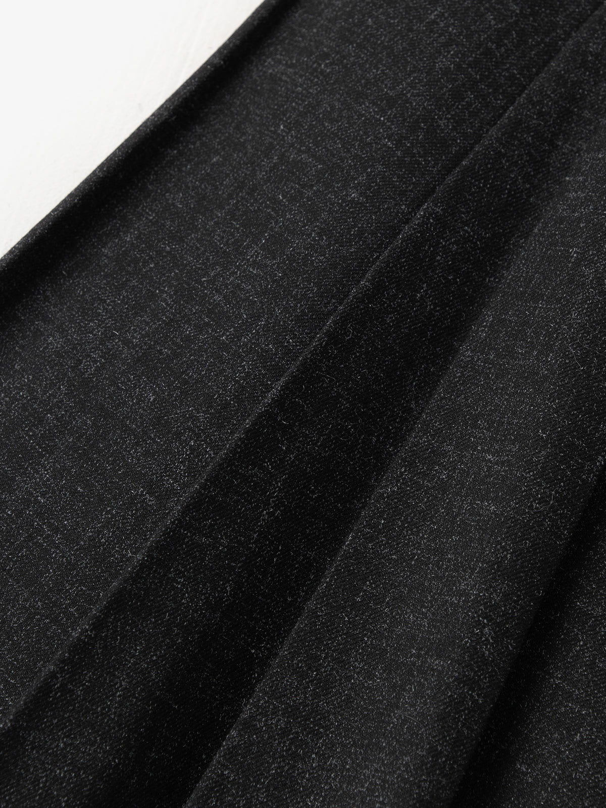 Black pleated long skirt