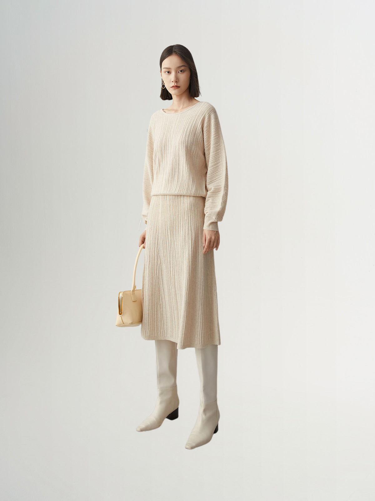 Pull en laine beige à col rond