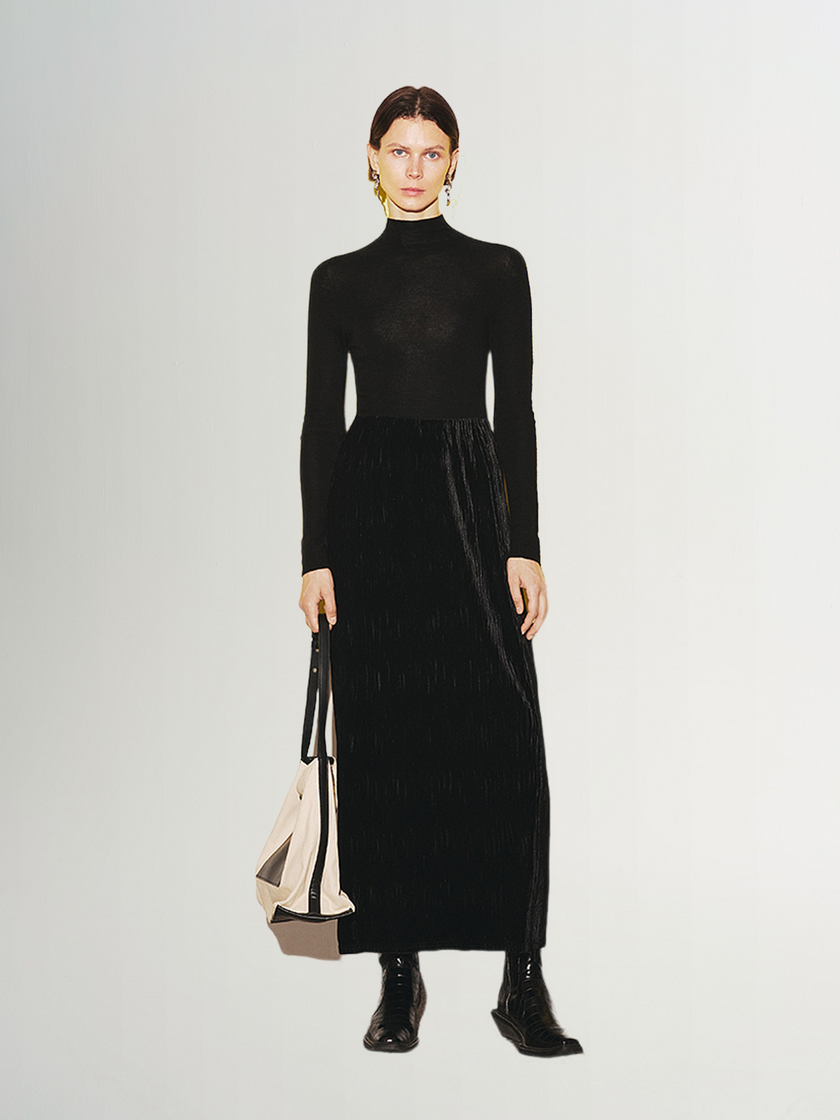 Black straight skirt
