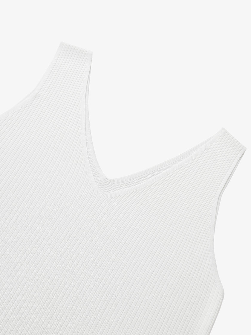 White V-neck knitted vest