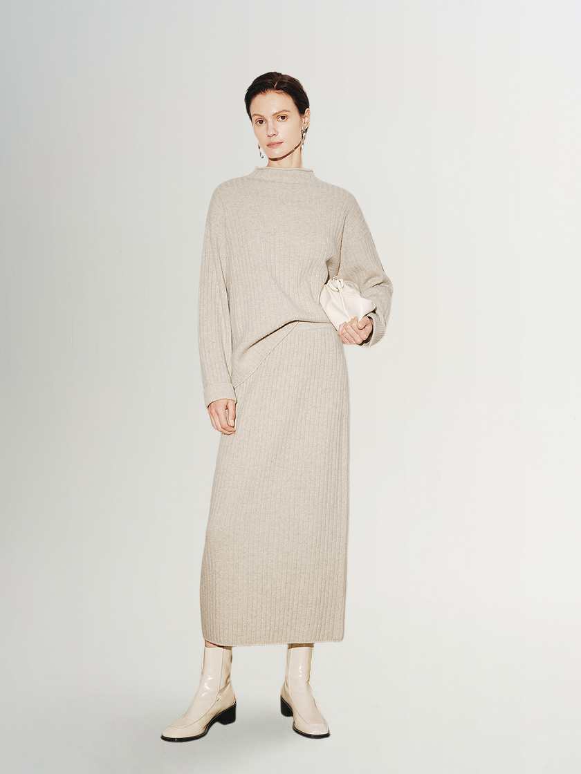 Light beige wool straight skirt