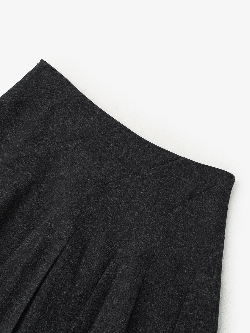 Black pleated long skirt