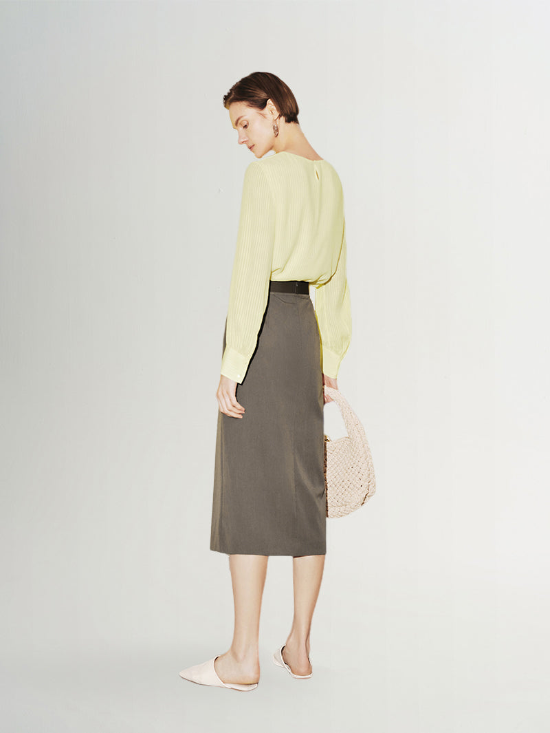 Short brown-khaki skirt with a straight cut