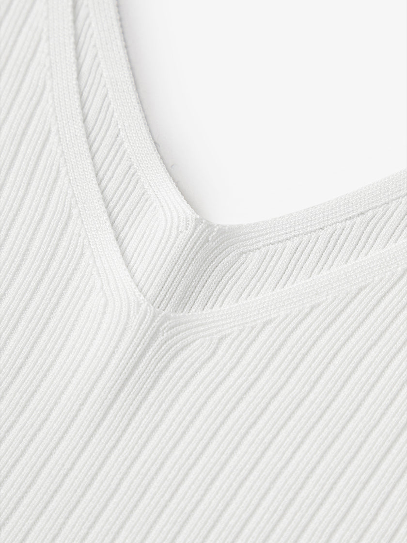 White V-neck knitted vest