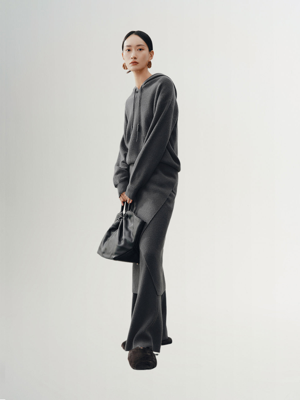 Straight cashmere skirt