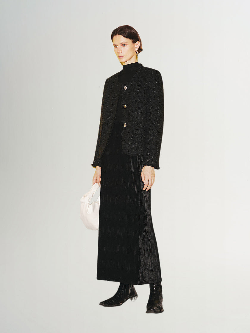 Black tweed jacket with round collar and button closure