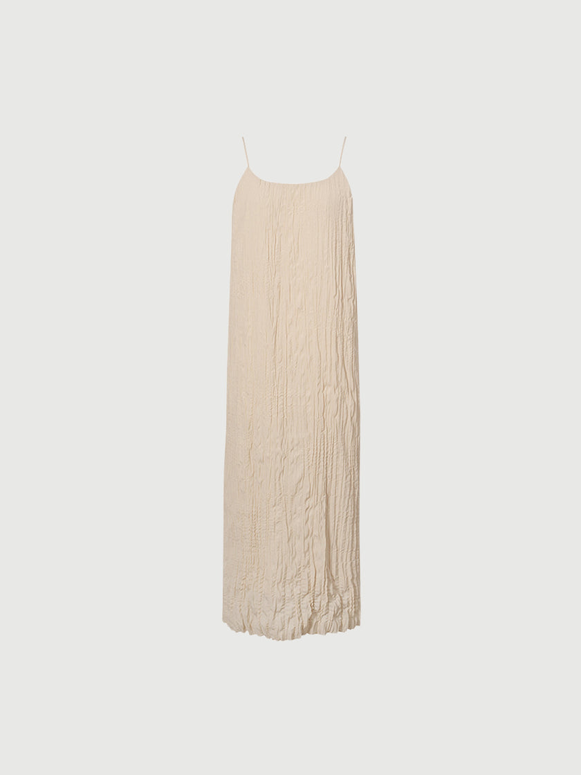 Apricot-colored dress with round neck