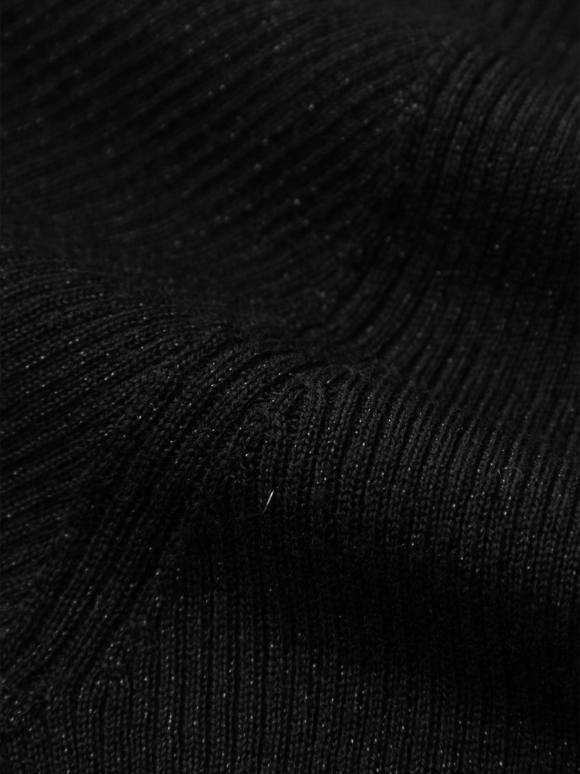 Top en laine noir à col rond
