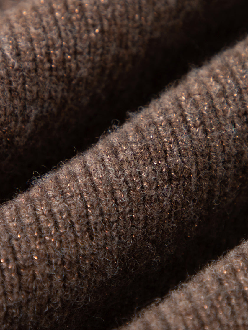 Sleeveless V-neck wool top