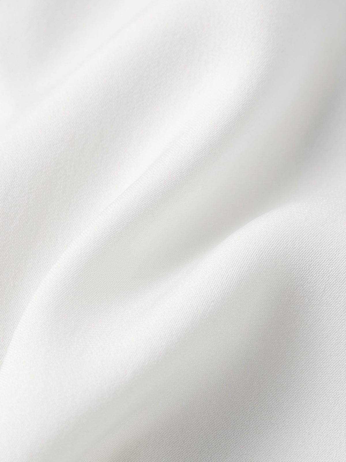 White silk V-neck long-sleeved shirt