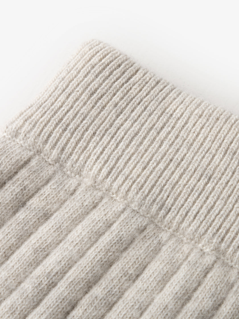Light beige wool straight skirt