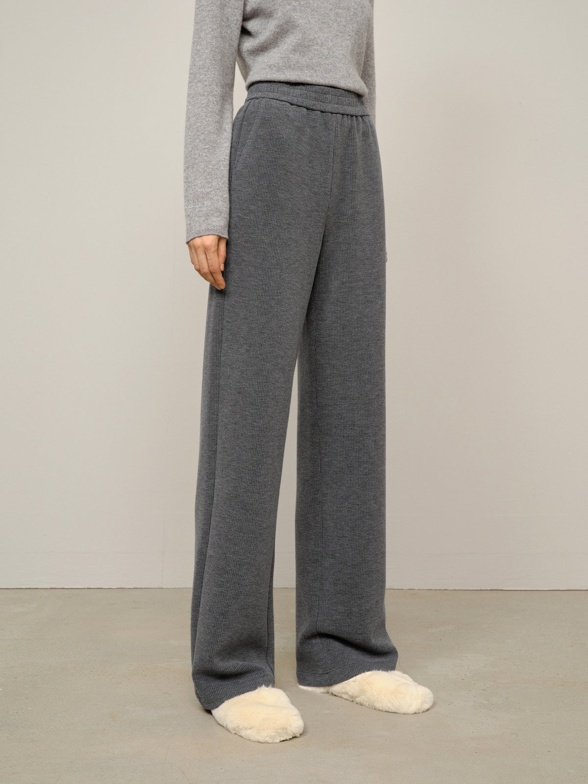 Pantalon élastique large gris fumé