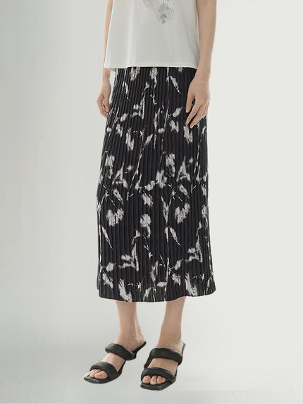 Black pleated mid-length skirt