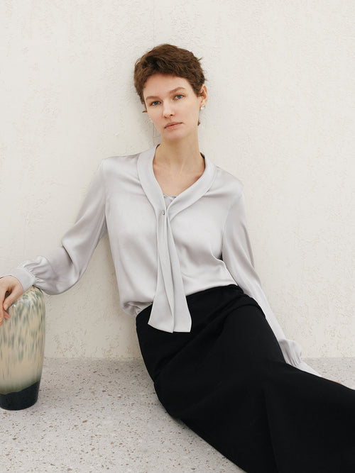 Charger l'image 1 dans la galerie. Tie-Neck Silk Shirt