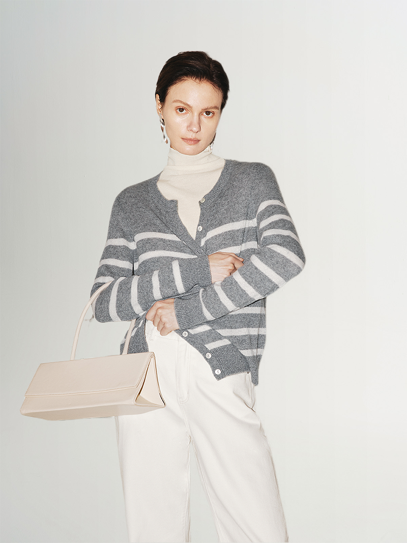Light gray striped cashmere cardigan with round neck and long sleeves