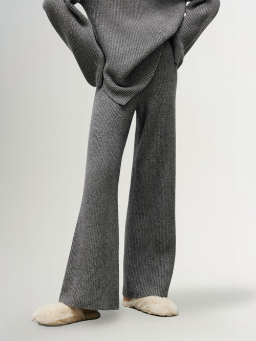 Load image 1 in gallery view. Women's Gray Wide Leg 100% Wool Knitted Pants