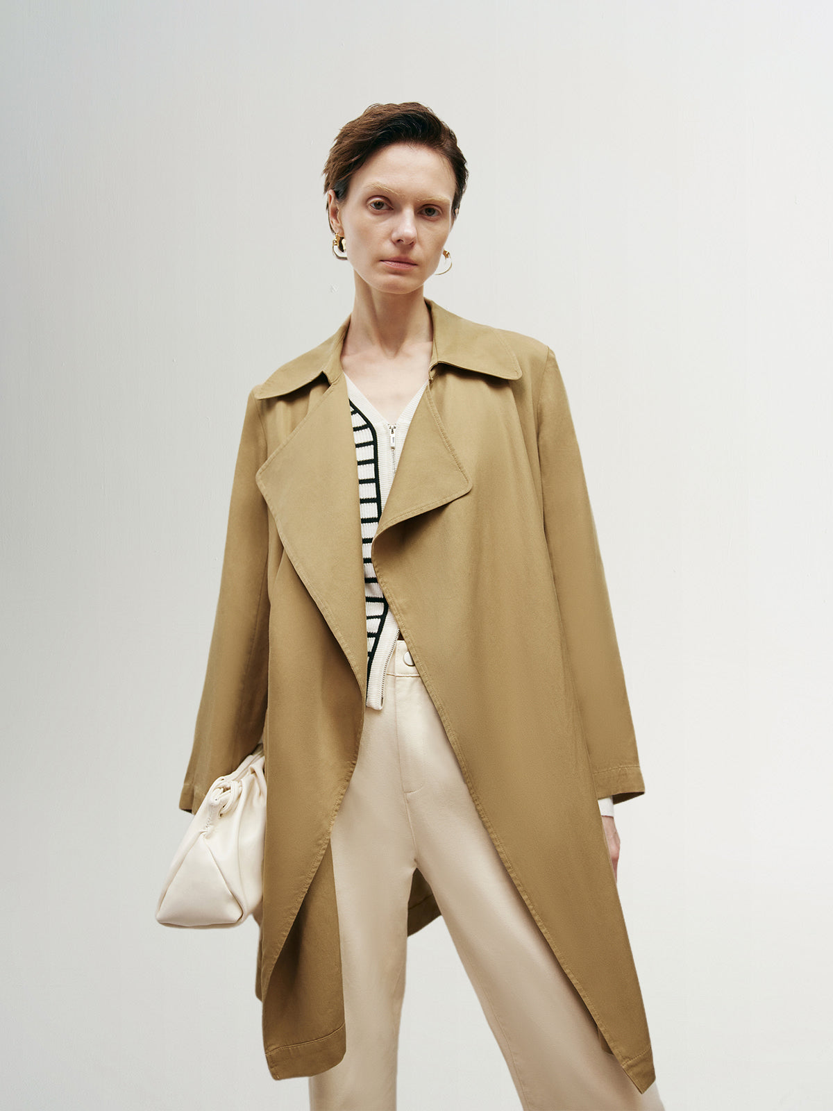 Trench-coat Gaby