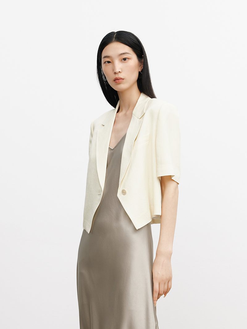 Women's Summer Off-White Notch Lapel Stable Short Sleeves Short Blazer