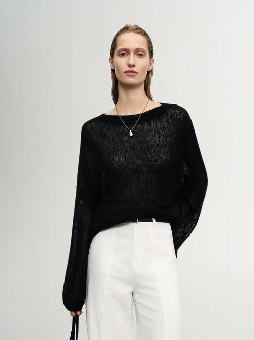 Charger l'image 1 dans la galerie. Cashmere-Silk Relaxed Pullover Sweater