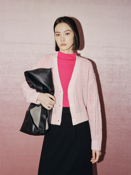 Women's Pink Sheep Wool V Neck Long Sleeve Knit Sweater