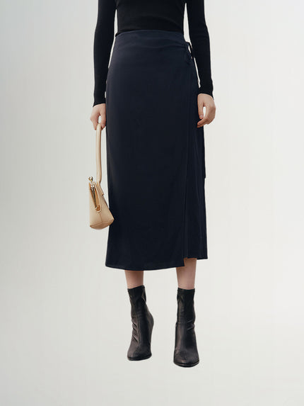 Black straight skirt