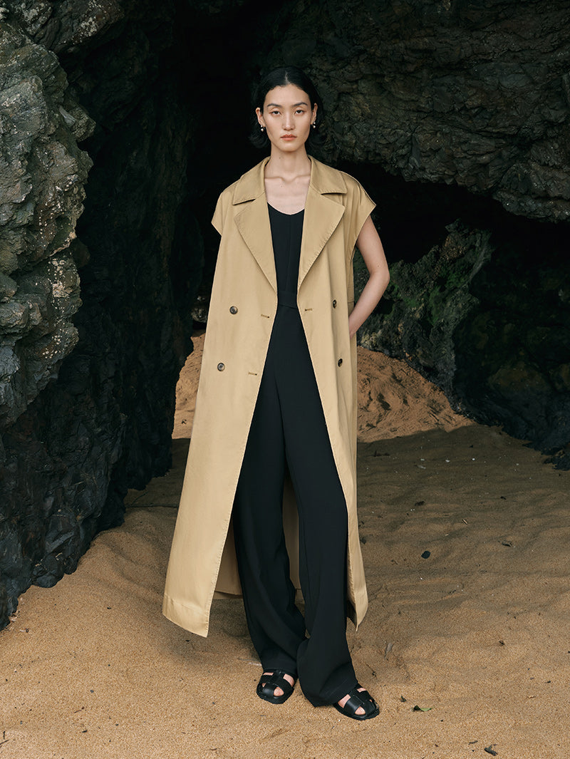 Beige short-sleeved trench coat