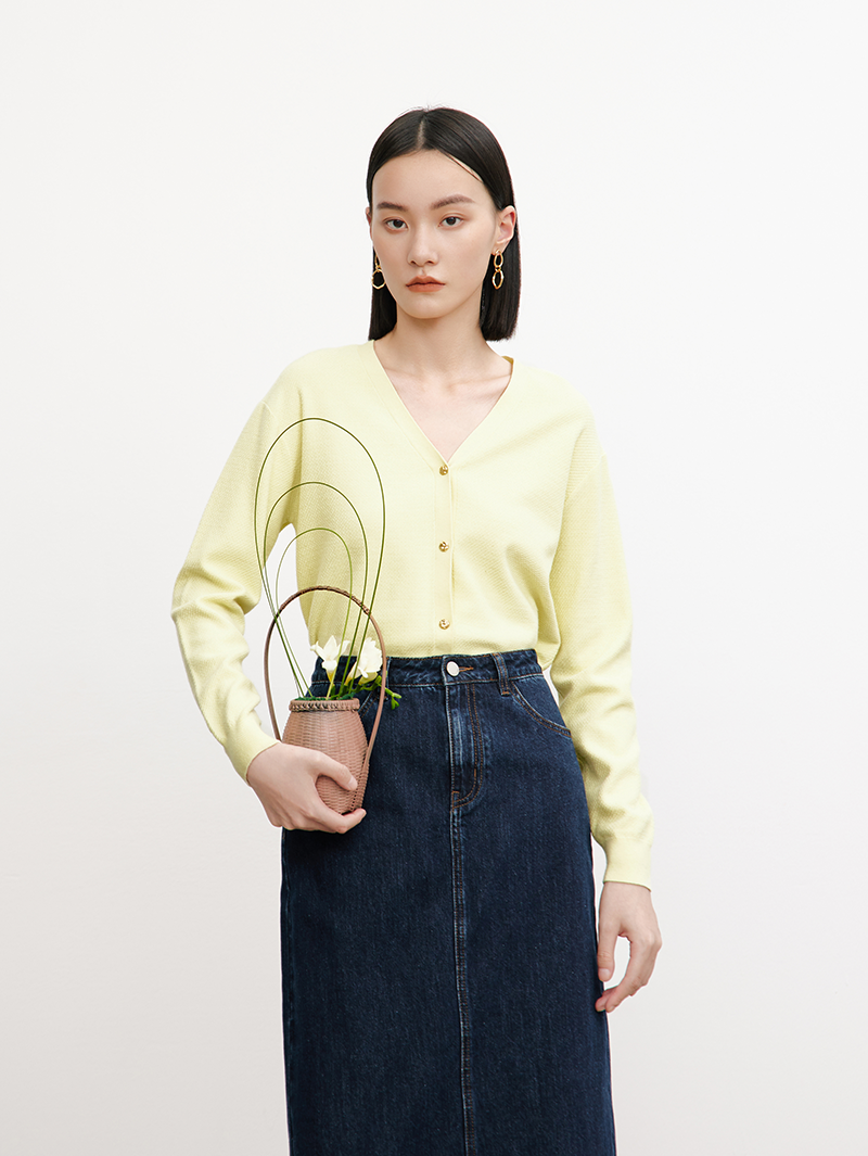 Women's Moonlight Yellow V Neck Elegant Button Down Cardigan Sweater