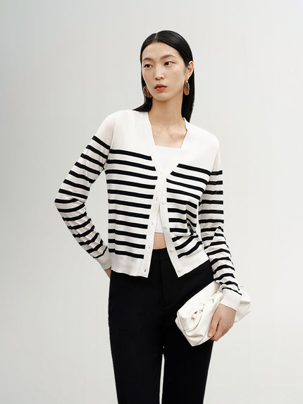 Women's Original White V Neck Stripe Button Down Knitwear