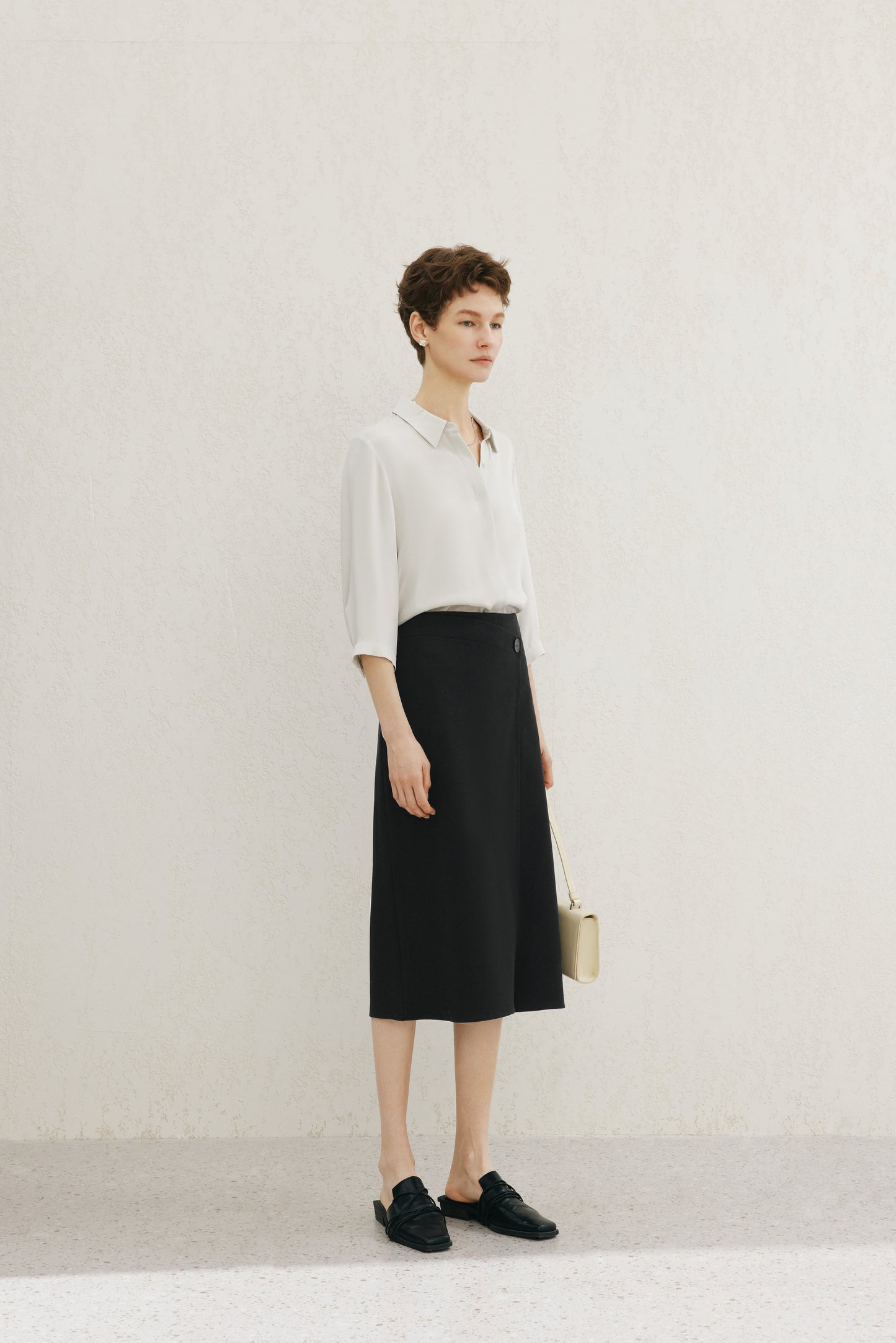 Relaxed-Fit Structured Shoulder Lapel Three-Quarter Sleeve Shirt