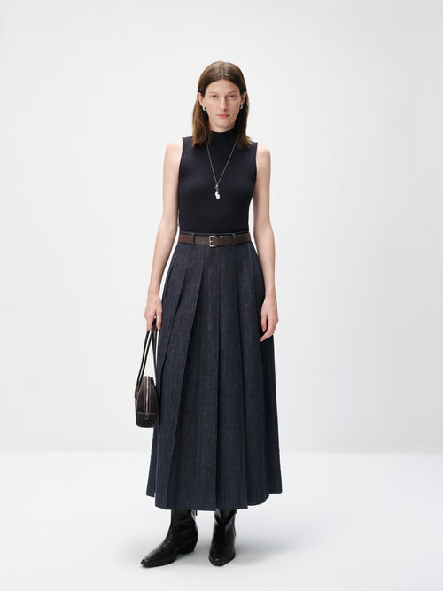 Carica immagine 1 in visualizzazione galleria. Mock-Neck Belted Denim Maxi Dress