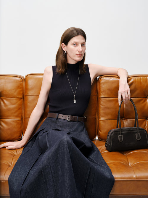 Carica immagine 1 in visualizzazione galleria. Mock-Neck Belted Denim Maxi Dress