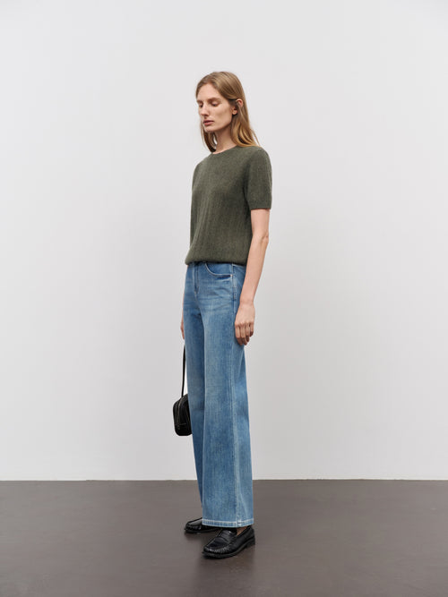 Load image 1 in gallery view. Crew Neck Short Sleeve Knit Sweater