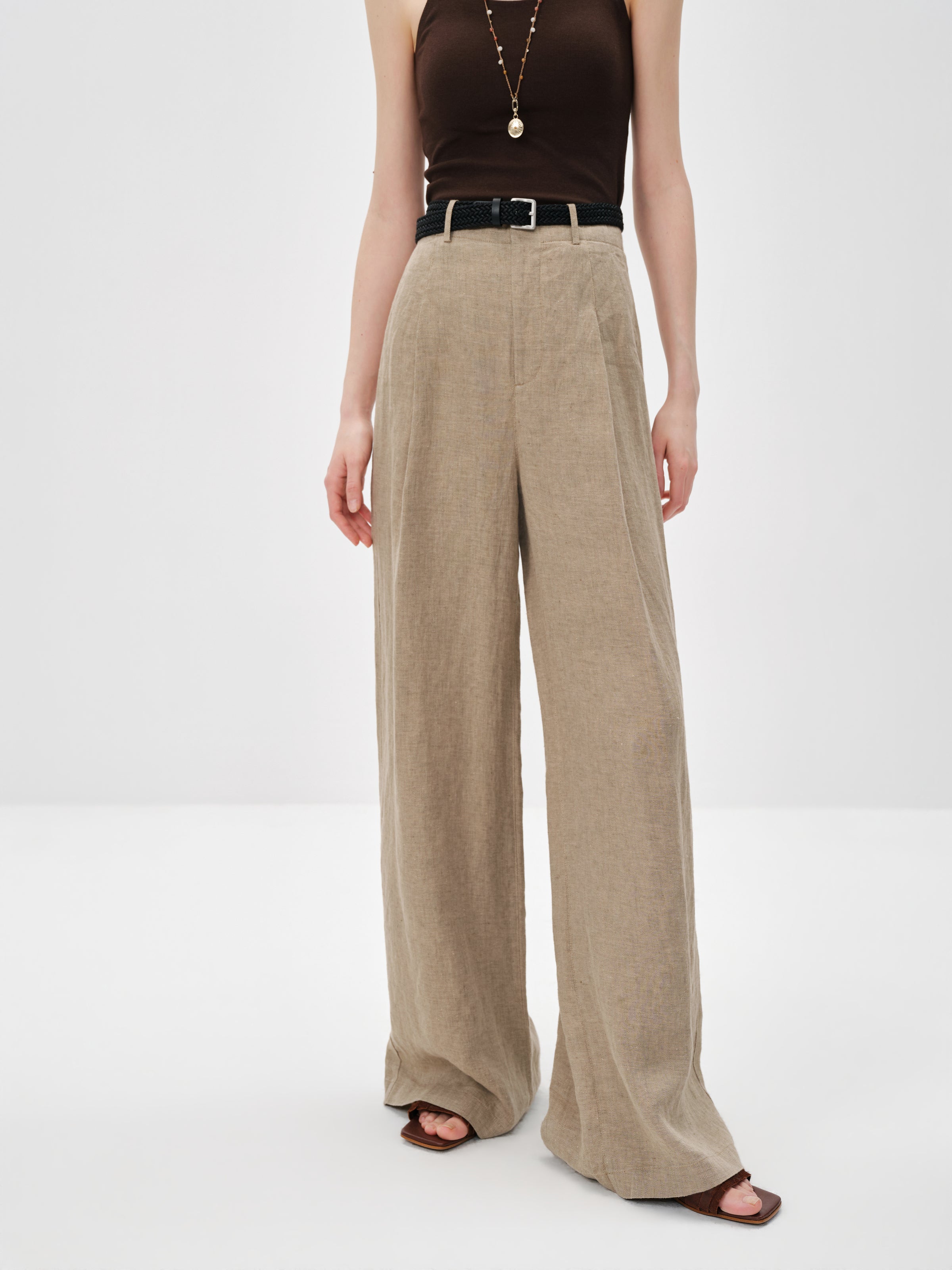 Pleated Wide-Leg Linen Trousers