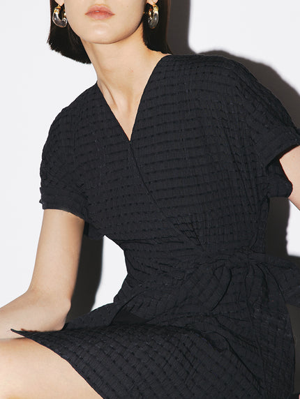 Women's Black V Neck Short Sleeves Stable Sucker Belted Dress