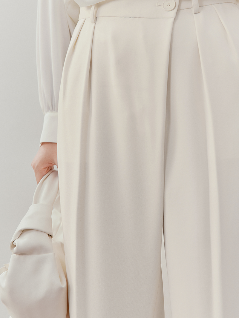 Women's Original White Straight Fit Smooth  Trousers