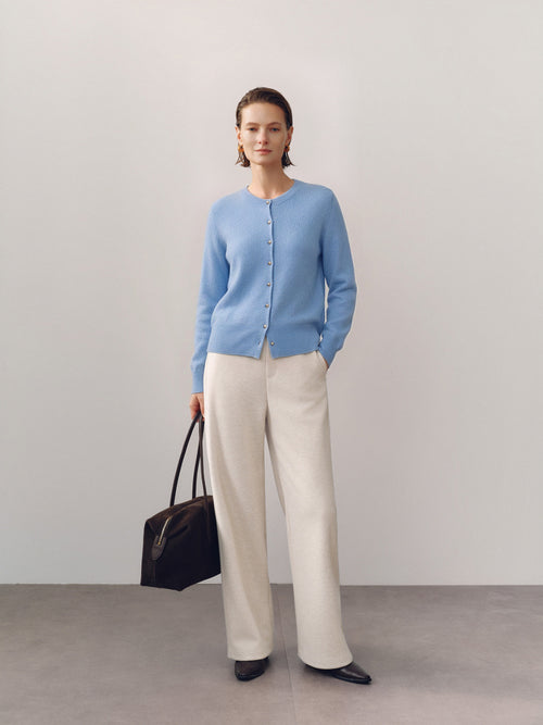 Cargar la imagen 1 en la vista de la galería. Refined Cashmere-Silk Crewneck Cardigan
