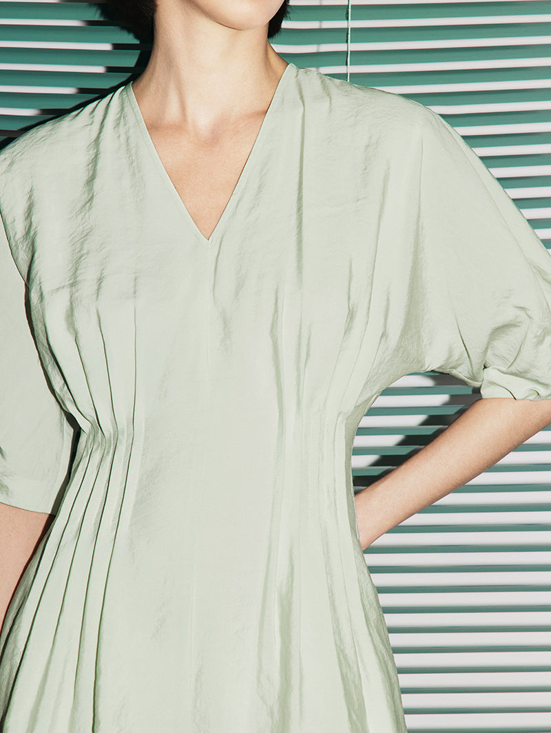Women's Mint Green V Neck Short Sleeves Pleated Waist Dress