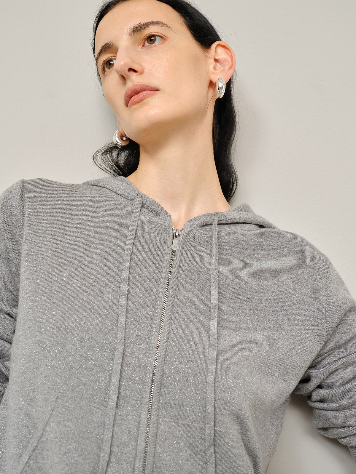 Veste à capuche grise