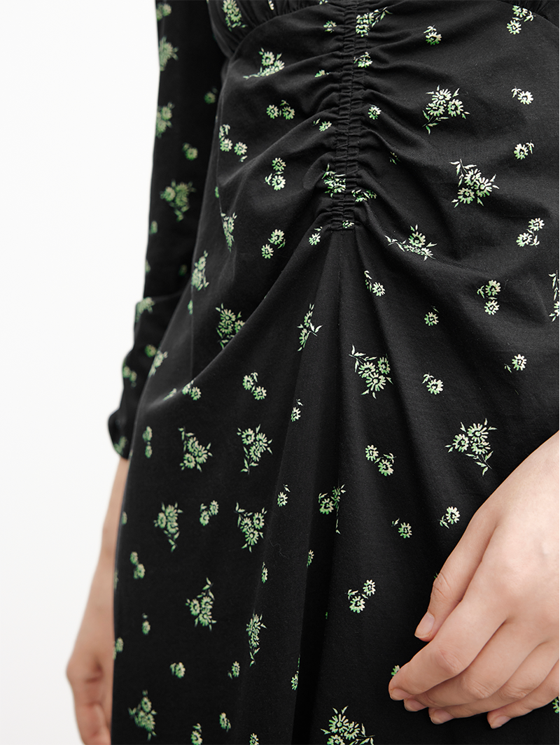 Robe mi-longue en coton, noire à motifs floraux