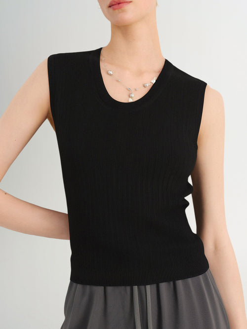 Load image 1 in gallery view. Knit  Top