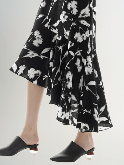 Black floral print skirt